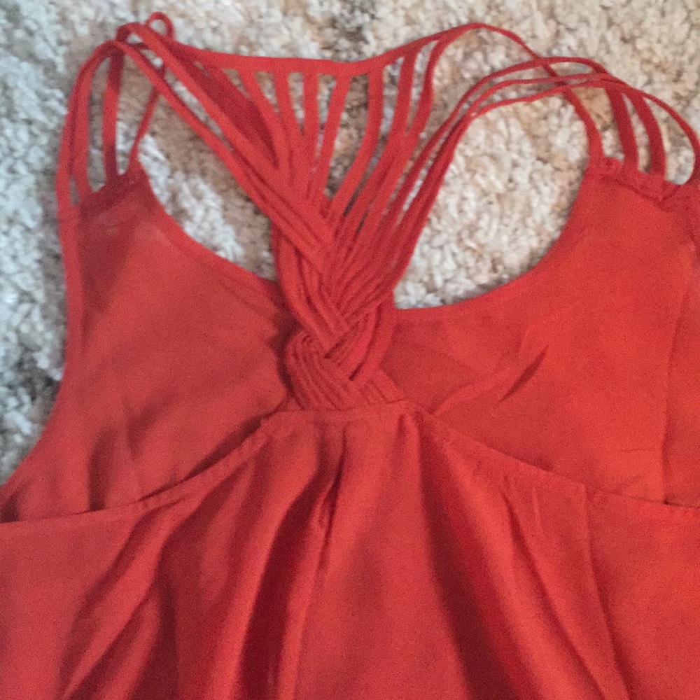 Tank - Picture 2 of 2